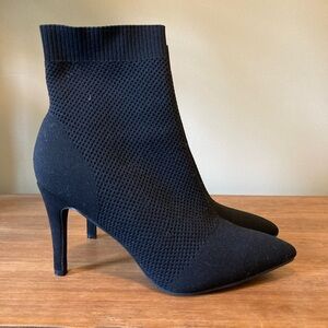 MIA Women's Black Knit Pointed-Toe Sock Booties